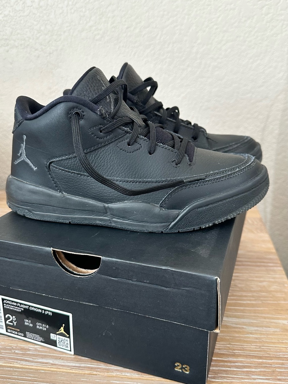 Jordan Kids Black Mid-Top Sneakers